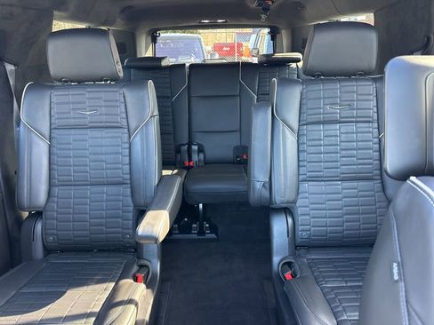 Used 2023 Cadillac Escalade ESV Sport Platinum image 13