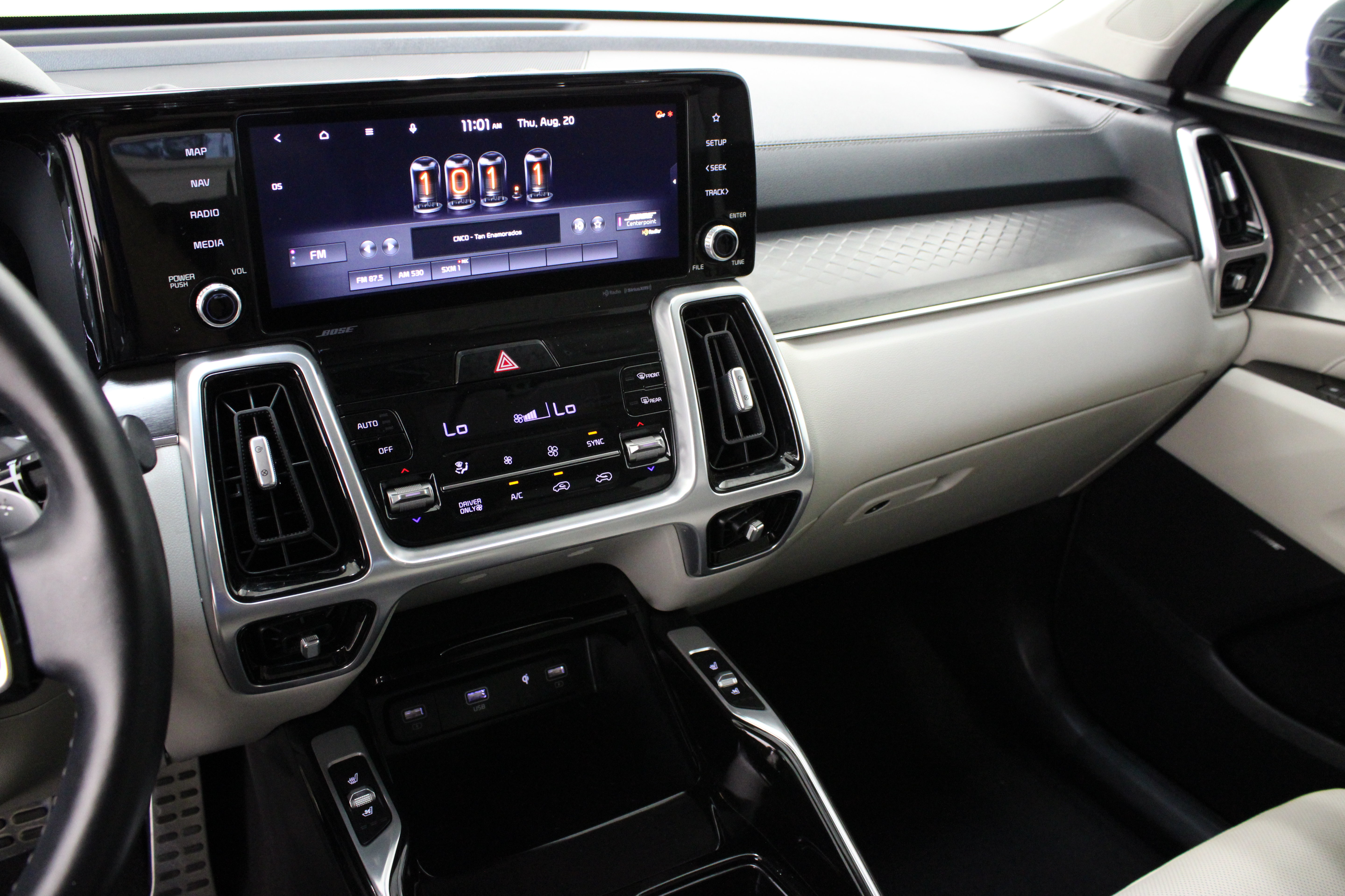 Used 2022 Kia Sorento SX Prestige AWD/4WD image 16