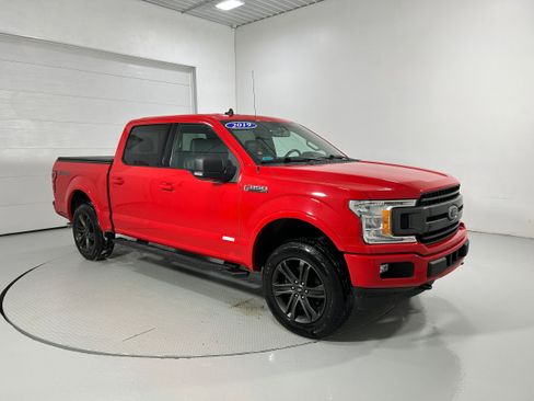 Used 2019 Ford F150 XLT w/ Equipment Group 302A Luxury image 2