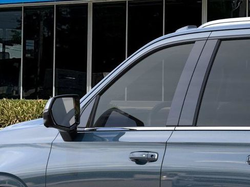 New 2026 Chevrolet Suburban Premier w/ Sun And Tow Package AWD/4WD image 12