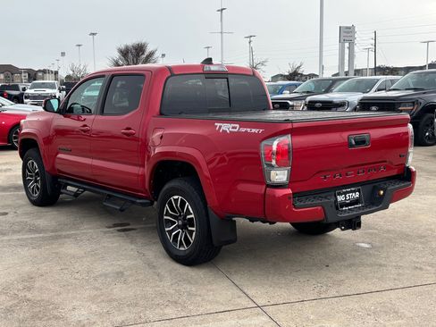 Used 2020 Toyota Tacoma TRD Sport image 6
