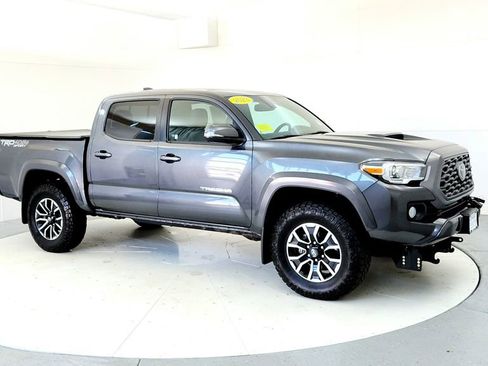 Certified 2023 Toyota Tacoma TRD Sport AWD/4WD image 7