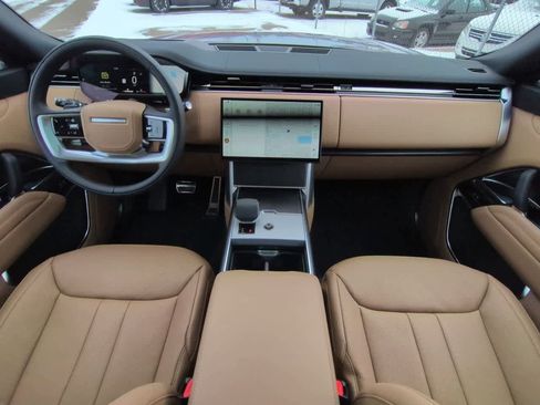 New 2026 Land Rover Range Rover Long Wheelbase SE image 15