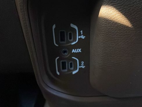 Used 2019 RAM 2500 Laramie image 19