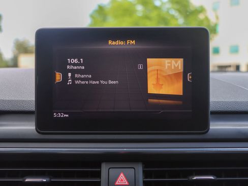 Used 2019 Audi A4 2.0T Premium w/ Convenience Package image 32