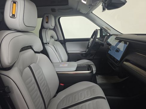 Used 2024 Rivian R1S Adventure AWD/4WD image 26