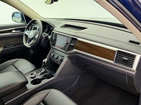 Used 2021 Volkswagen Atlas SE w/ Panoramic Sunroof Package image 26
