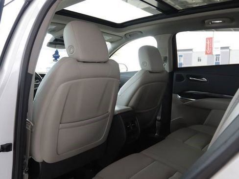 Certified 2021 Cadillac XT4 Luxury w/ Cold Weather Package image 28