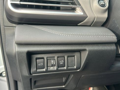 New 2025 Subaru Outback Limited image 18