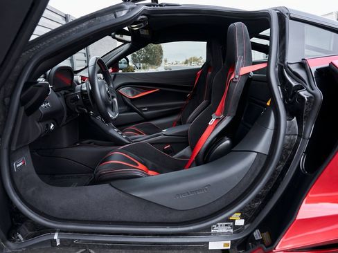 Used 2021 McLaren 720S Performance image 38
