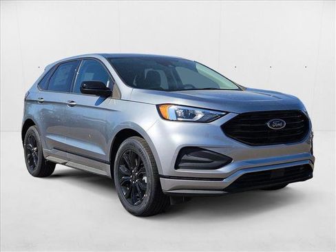 New 2024 Ford Edge SE w/ Black Appearance Package image 7