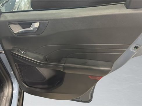 Used 2024 Ford Escape Platinum image 29