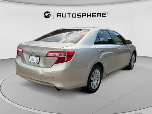Used 2014 Toyota Camry LE FWD image 10