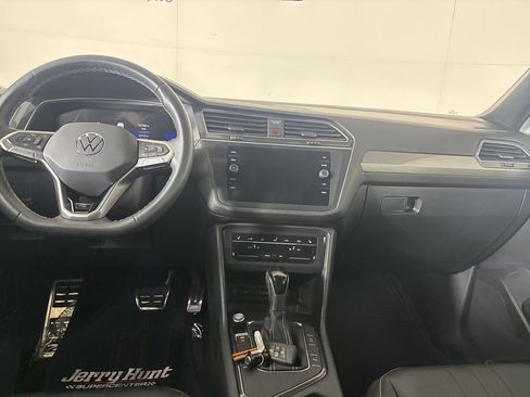 Used 2023 Volkswagen Tiguan SE R-Line FWD image 25