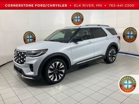 Used 2025 Ford Explorer Platinum w/ LUX Leather Package AWD/4WD image 1