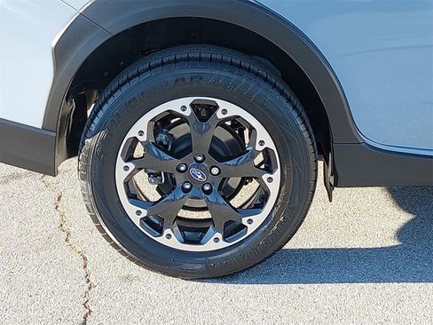 Certified 2023 Subaru Crosstrek 2.0i Premium image 32