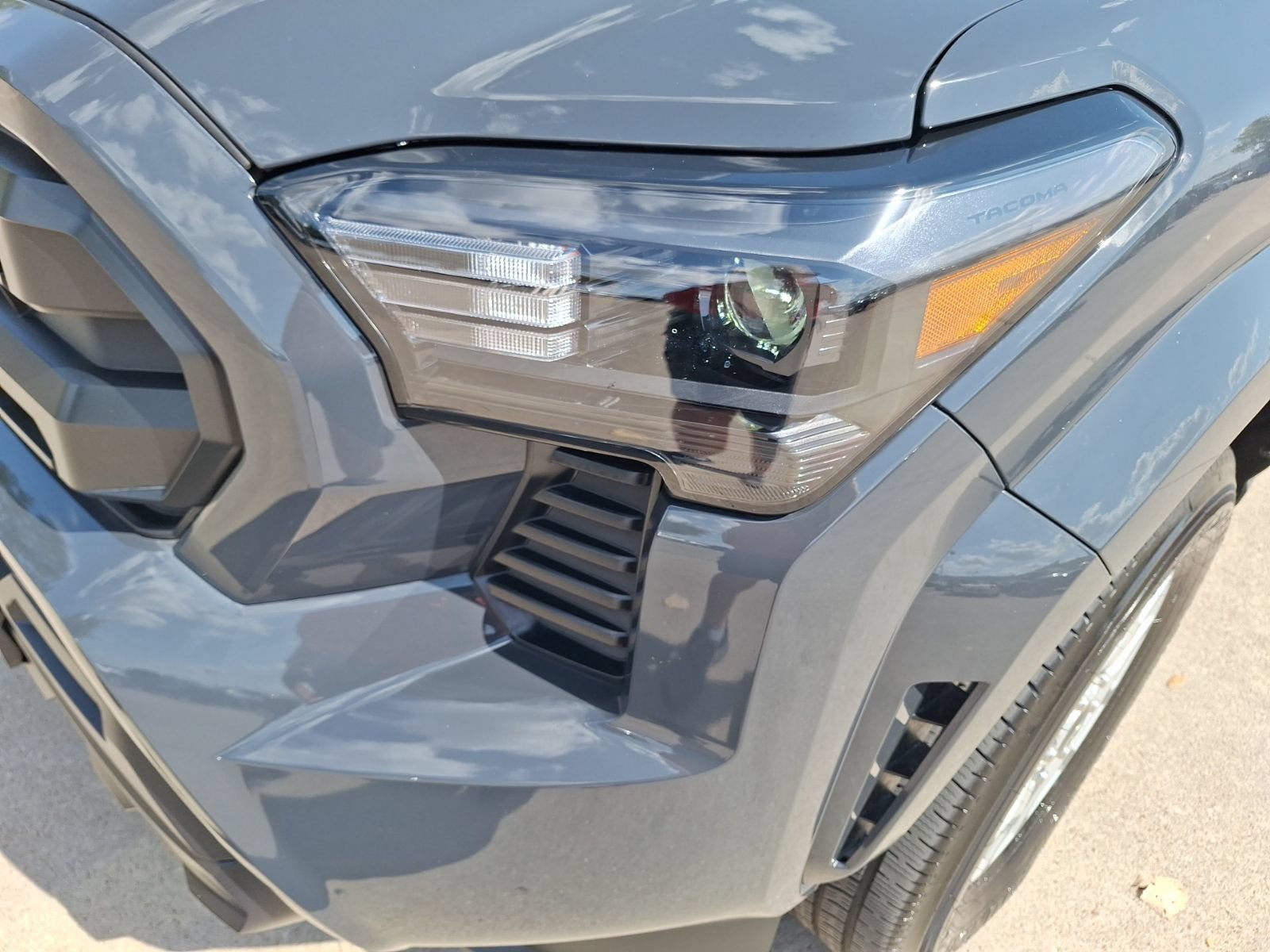 Used 2026 Toyota Tacoma SR AWD/4WD image 10