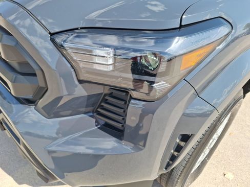 Used 2026 Toyota Tacoma SR AWD/4WD image 10