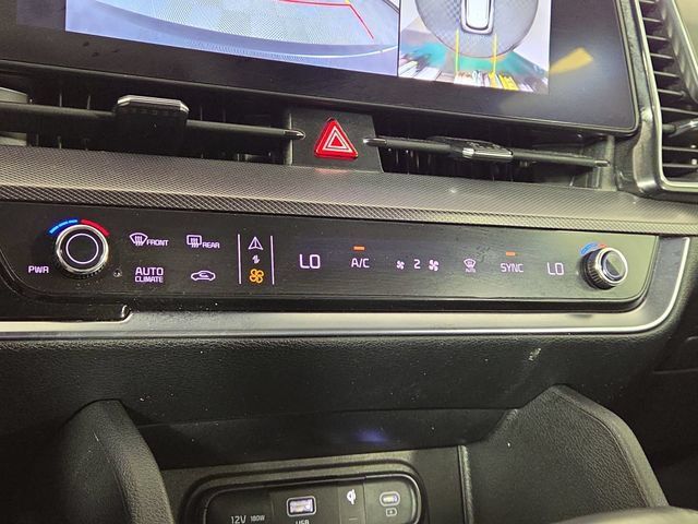Certified 2025 Kia Sportage SX FWD image 18