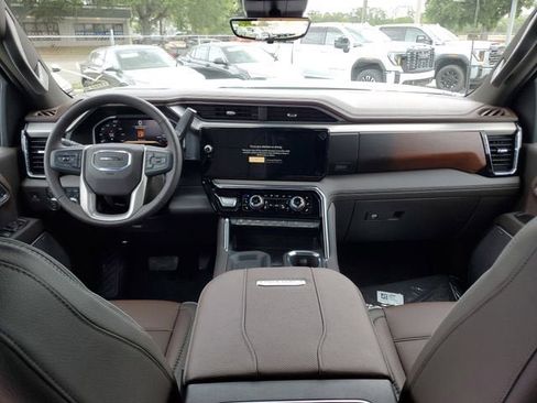 New 2026 GMC Sierra 2500 Denali w/ Denali Reserve Package AWD/4WD image 13