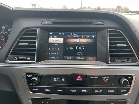 Used 2017 Hyundai Sonata Sport 2.0T image 24