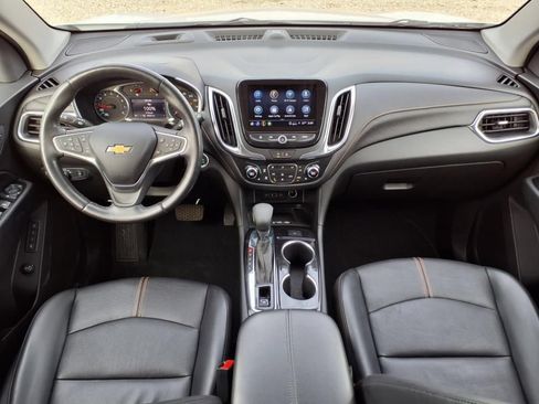 Used 2022 Chevrolet Equinox Premier FWD image 4