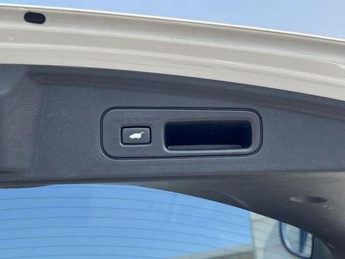 Certified 2024 Acura MDX w/ Technology Package FWD image 25
