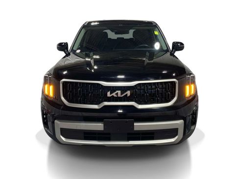 Used 2024 Kia Telluride LX AWD/4WD image 6