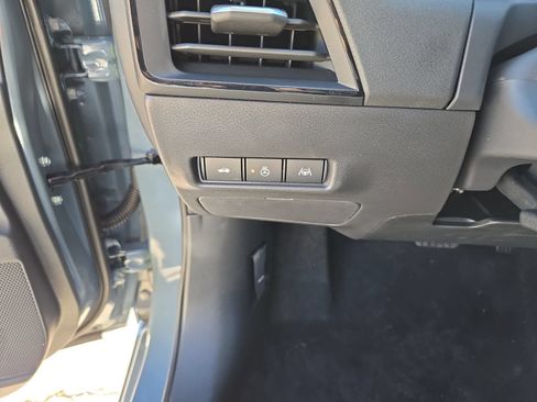 New 2026 Nissan Sentra SR w/ SR Premium Package FWD image 19