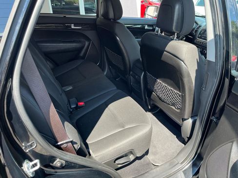 Used 2014 Kia Sorento LX AWD/4WD image 31