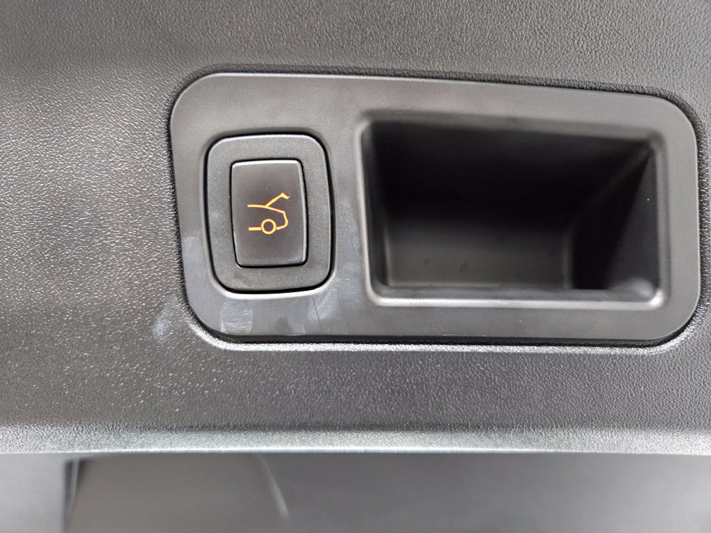 Used 2016 Tesla Model S 75 RWD image 43