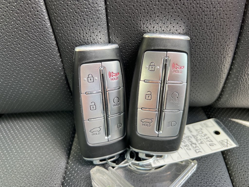 Used 2024 Genesis GV80 3.5T AWD/4WD image 32