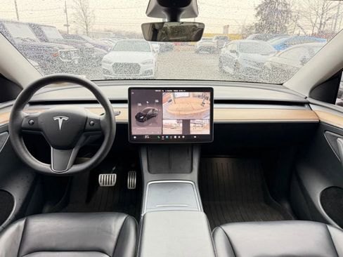 Used 2022 Tesla Model Y Performance image 17