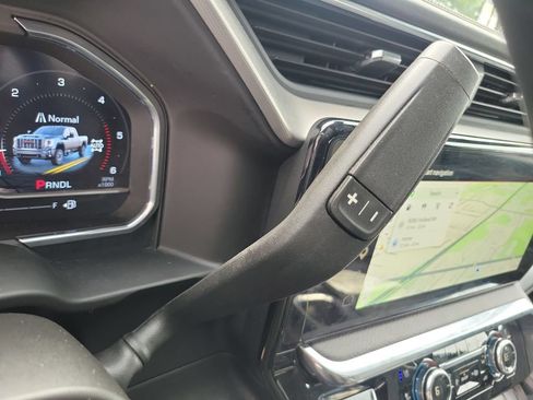 Used 2025 GMC Sierra 2500 Denali w/ Denali Reserve Package AWD/4WD image 31