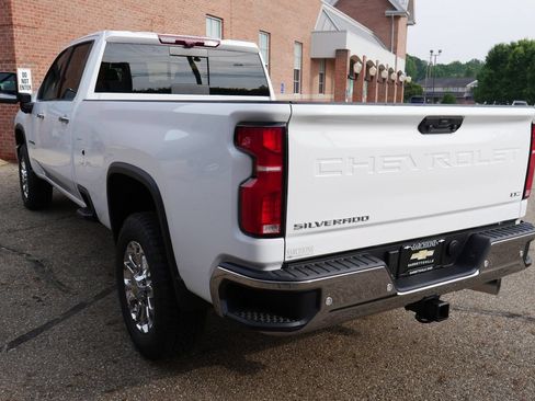 New 2026 Chevrolet Silverado 2500 LTZ w/ LTZ Plus Package AWD/4WD image 8