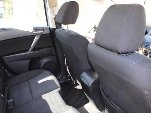 Used 2011 MAZDA MAZDA3 i Touring FWD image 34