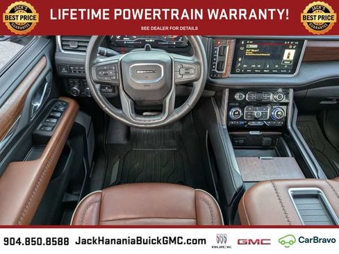 Used 2024 GMC Yukon XL Denali Ultimate AWD/4WD image 19