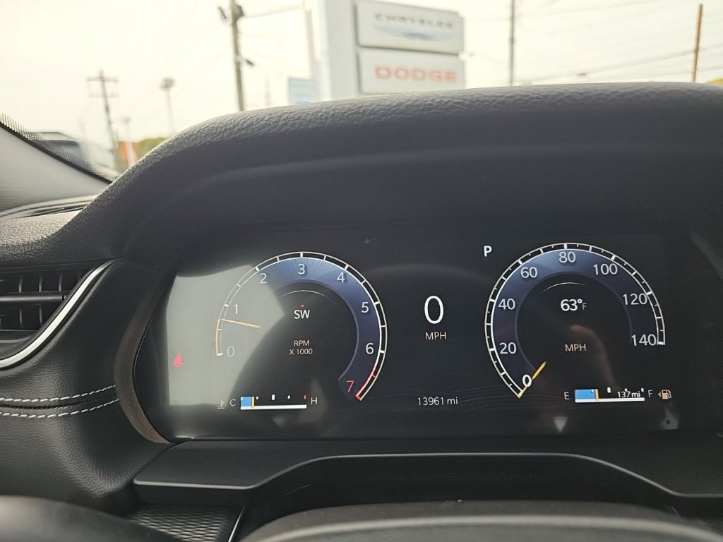 Certified 2025 Jeep Grand Cherokee L Altitude AWD/4WD image 29