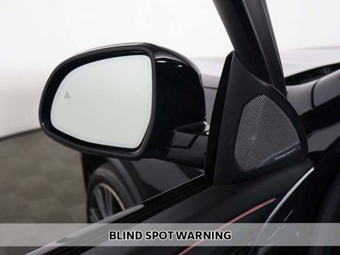 Used 2023 BMW X4 xDrive30i w/ M Sport Package AWD/4WD image 7