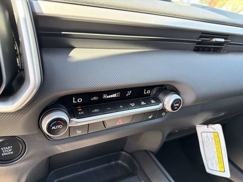 Used 2026 MAZDA CX-50 Meridian Edition w/ Weather Package AWD/4WD image 19
