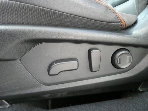 Used 2025 Subaru Forester Sport AWD/4WD image 27