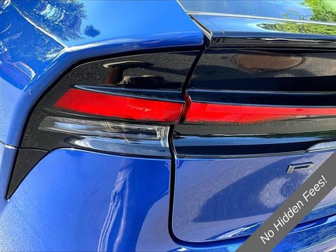 Used 2023 Toyota Prius LE FWD image 23