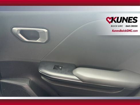 Used 2025 Kia K4 FWD image 36