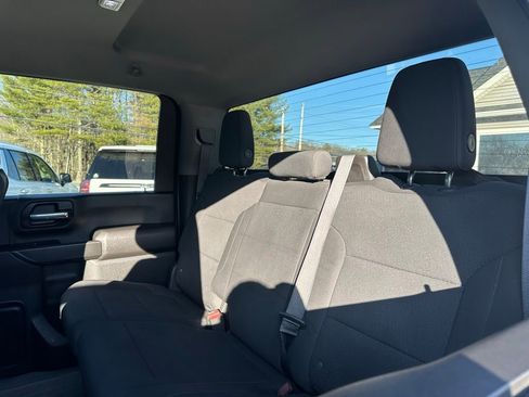 Used 2022 Chevrolet Silverado 2500 Custom w/ Custom Convenience Package image 15