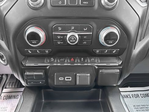 Used 2021 GMC Sierra 1500 AT4 image 26