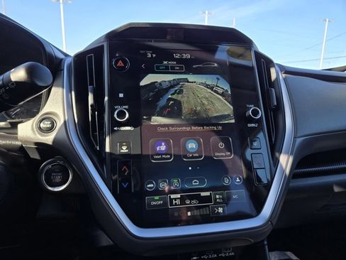 Used 2024 Subaru Crosstrek 2.0i Premium image 9