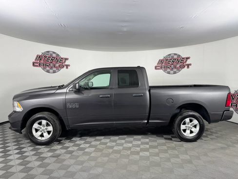 Used 2018 RAM 1500 Express AWD/4WD image 4