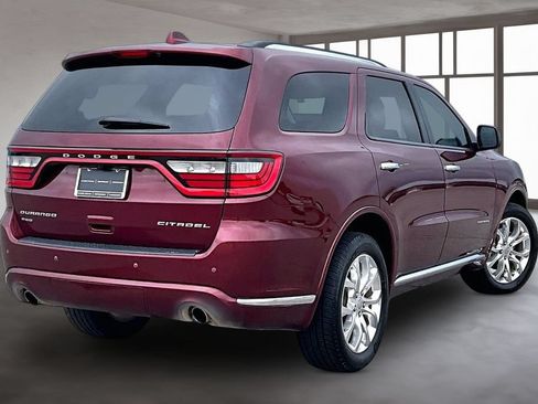 Used 2017 Dodge Durango Citadel w/ Premium Entertainment Group AWD/4WD image 2