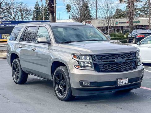 Used 2017 Chevrolet Tahoe LT w/ Luxury Package image 5