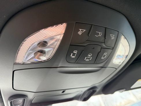 New 2026 Chrysler Pacifica Select image 21